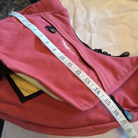 Eddie Bauer deep pinkcanvas crossbody EUC - Picture 8 of 13